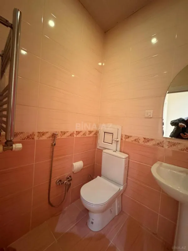 Kirayə verilir 2 otaqlı mənzil 110 m²