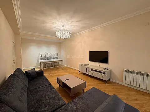 Kirayə verilir 2 otaqlı mənzil 110 m²