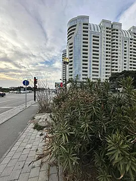 Satılır 4 otaqlı mənzil 200 m² — Bakı 4 otaq 200.00 m²