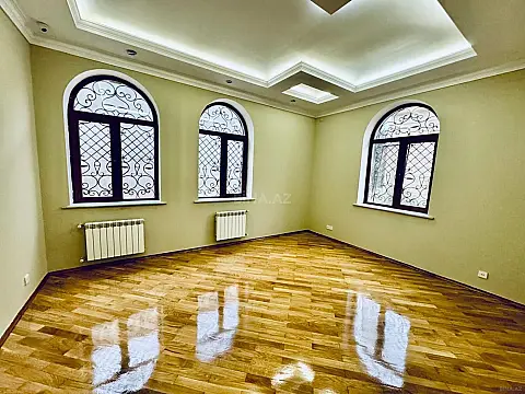 Kirayə verilir 6 otaqlı həyət evi 480 m²