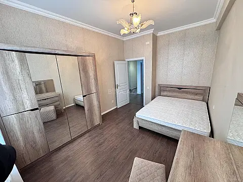 Satılır 3 otaqlı mənzil 83 m²