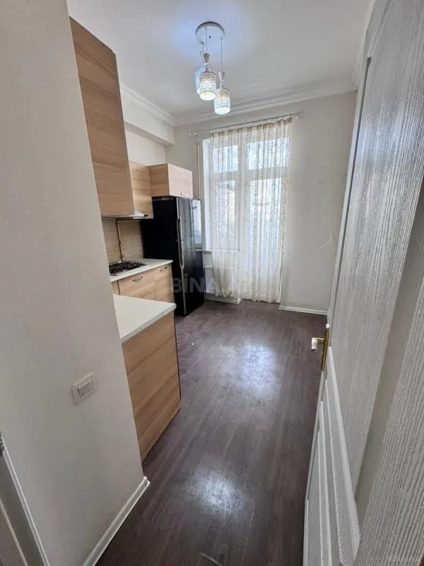 Satılır 3 otaqlı mənzil 83 m²