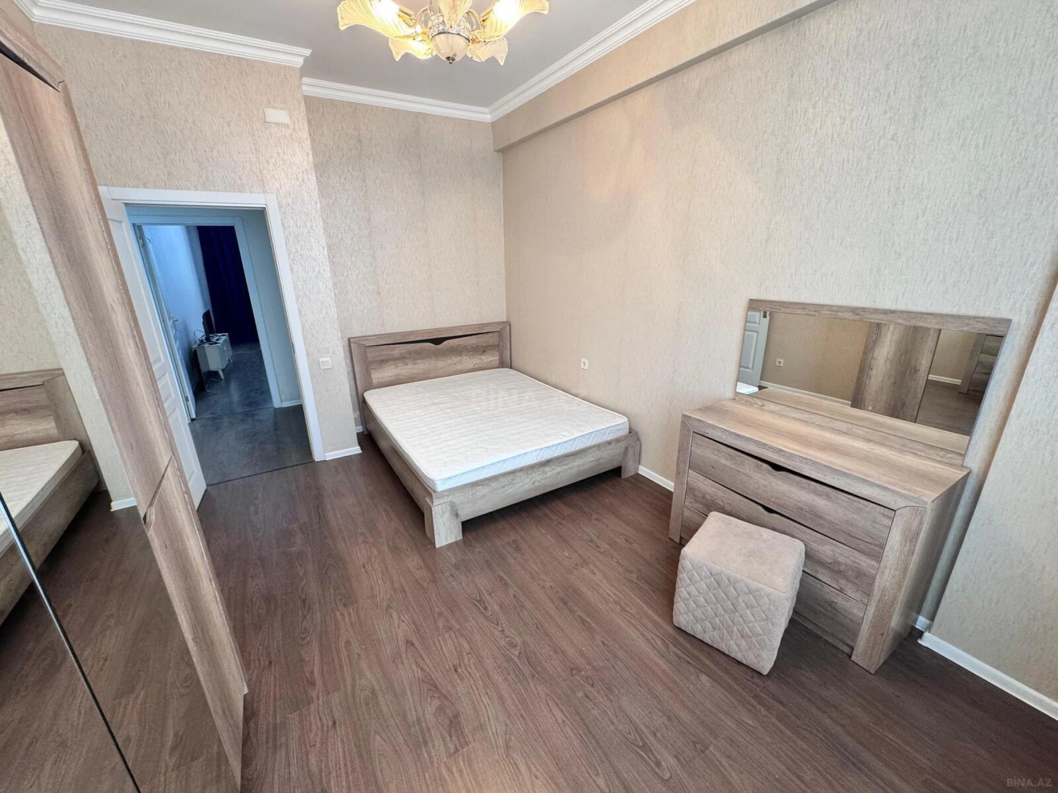 Satılır 3 otaqlı mənzil 83 m²