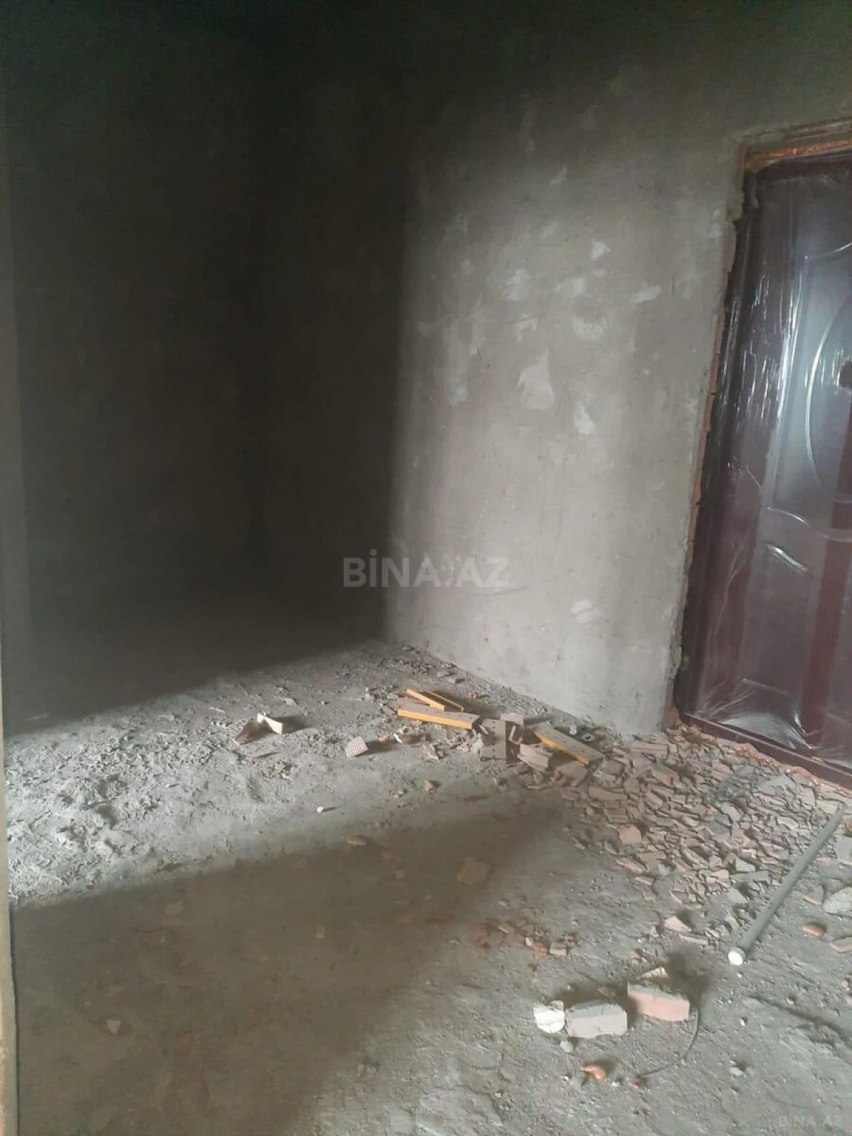 Satılır 1 otaqlı mənzil 60 m²