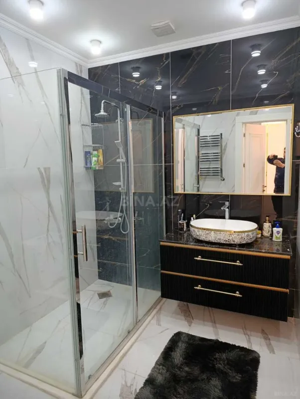 Satılır 3 otaqlı mənzil 120 m²