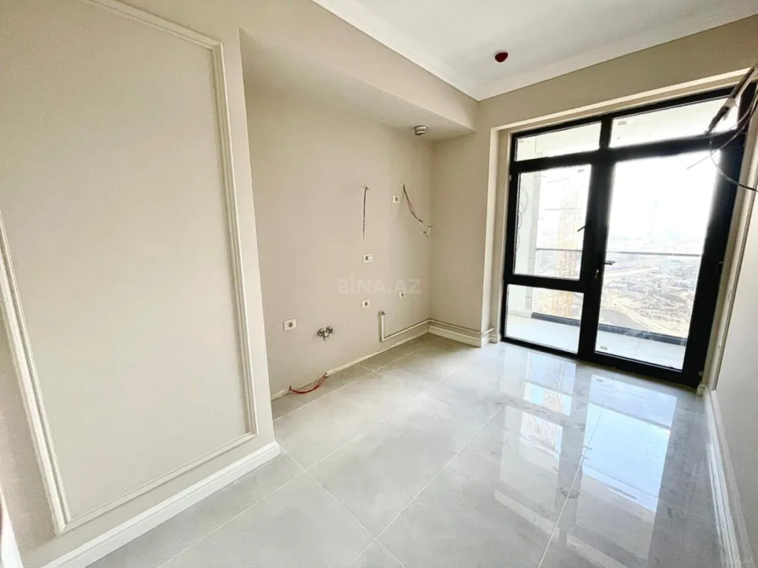 Satılır 3 otaqlı mənzil 92 m²