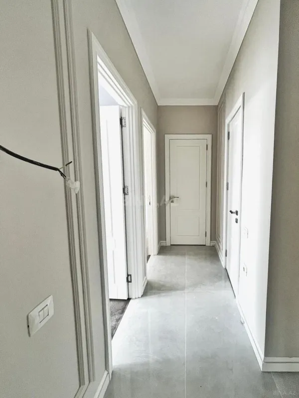 Satılır 3 otaqlı mənzil 92 m²