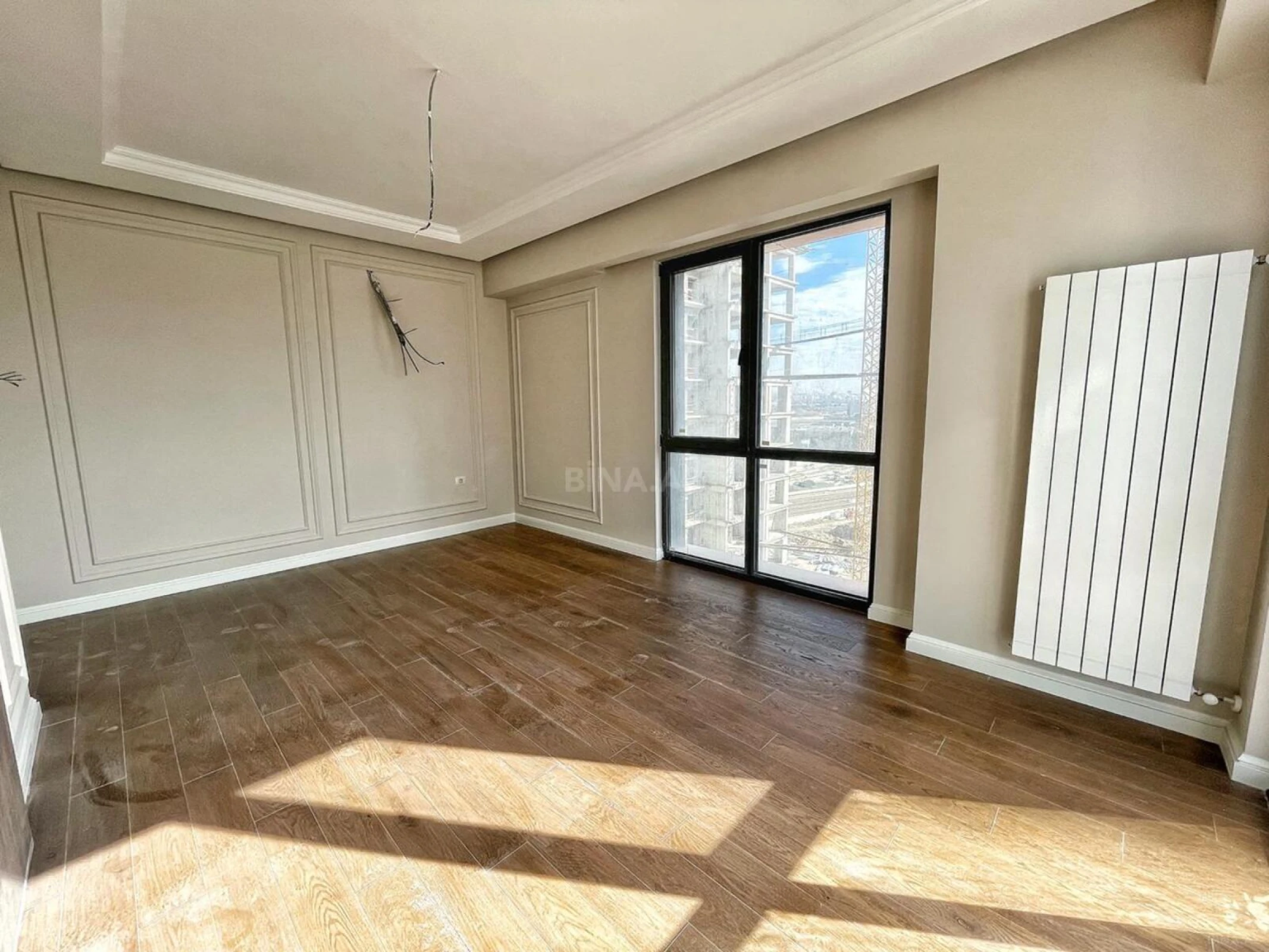 Satılır 3 otaqlı mənzil 92 m²