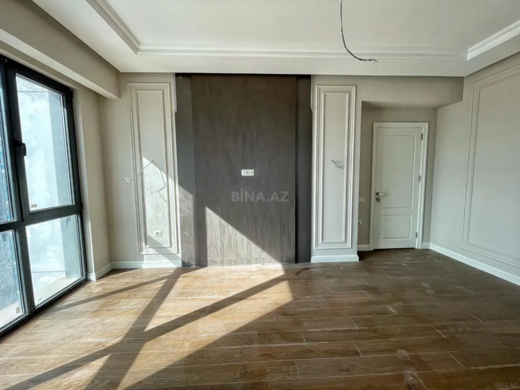 Satılır 3 otaqlı mənzil 92 m²