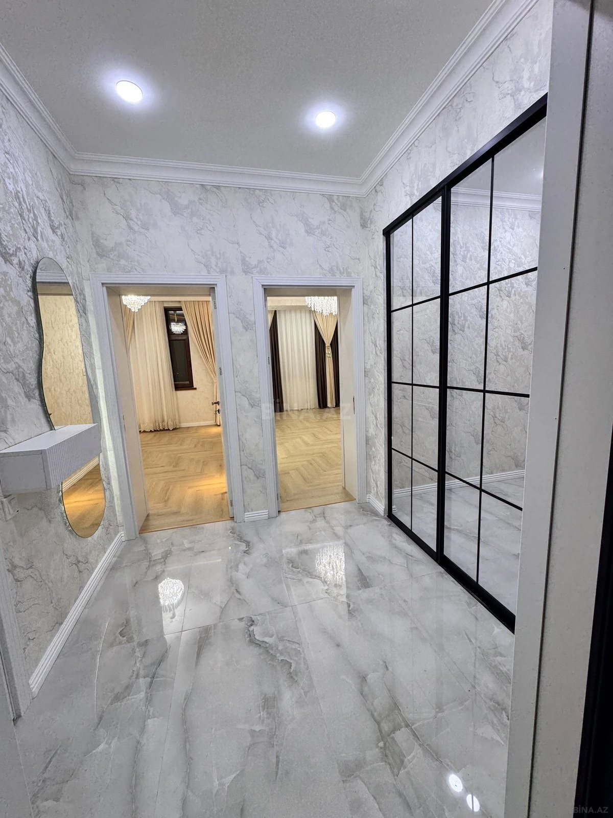 Satılır 2 otaqlı mənzil 56 m²