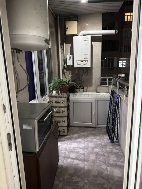 Satılır 3 otaqlı mənzil 107 m²
