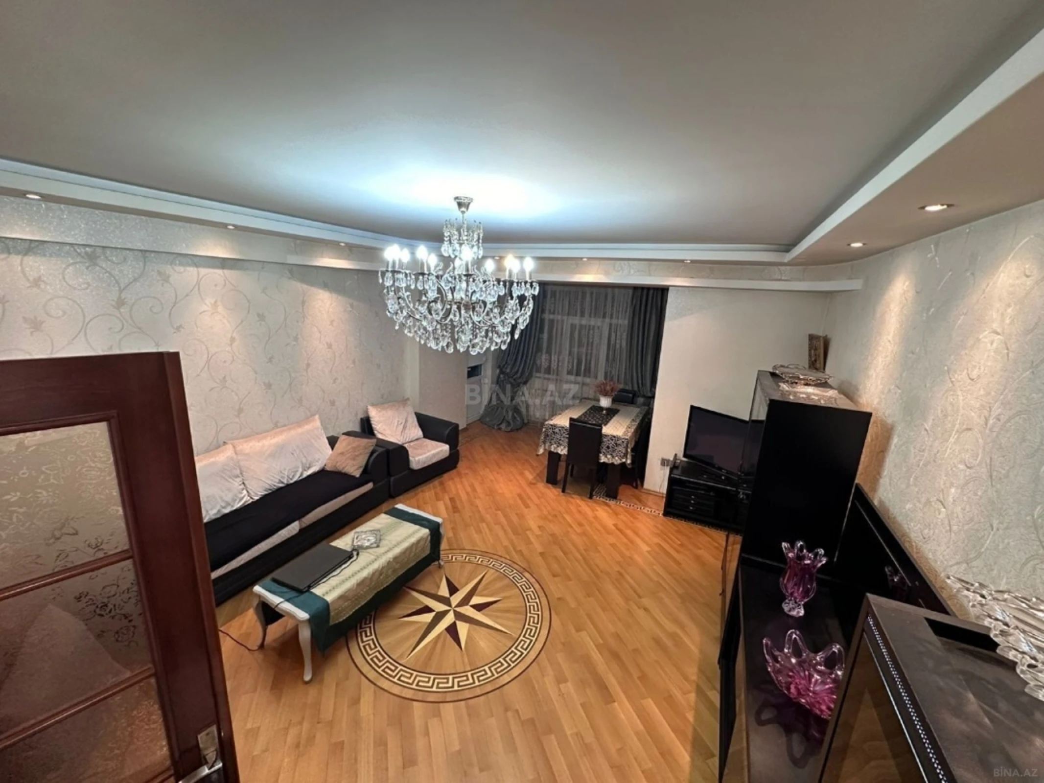 Satılır 3 otaqlı mənzil 107 m²