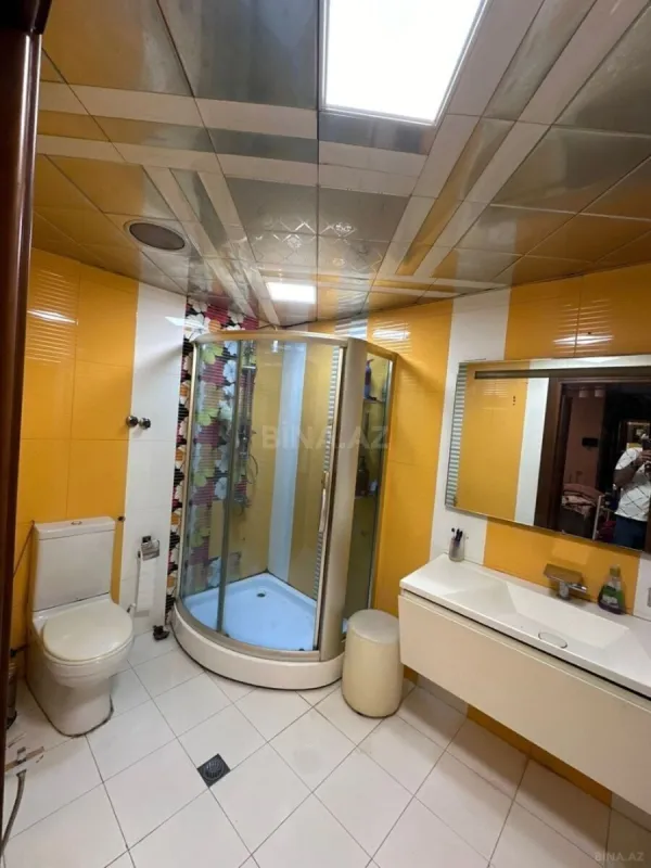 Satılır 3 otaqlı mənzil 107 m²