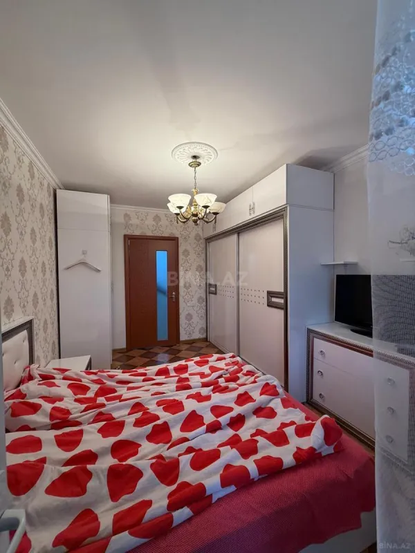 Satılır 4 otaqlı mənzil 80 m²