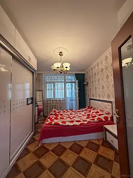 Satılır 4 otaqlı mənzil 80 m²