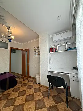 Satılır 4 otaqlı mənzil 80 m²