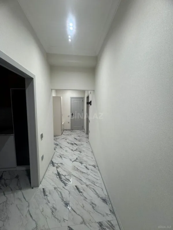 Kirayə verilir 2 otaqlı mənzil 67 m²