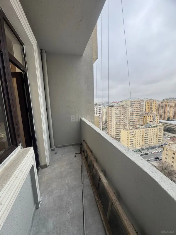 Kirayə verilir 2 otaqlı mənzil 67 m²