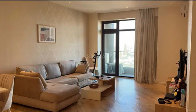 Kirayə verilir 2 otaqlı mənzil 70 m²