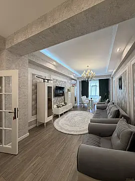 Satılır 3 otaqlı mənzil 135 m²