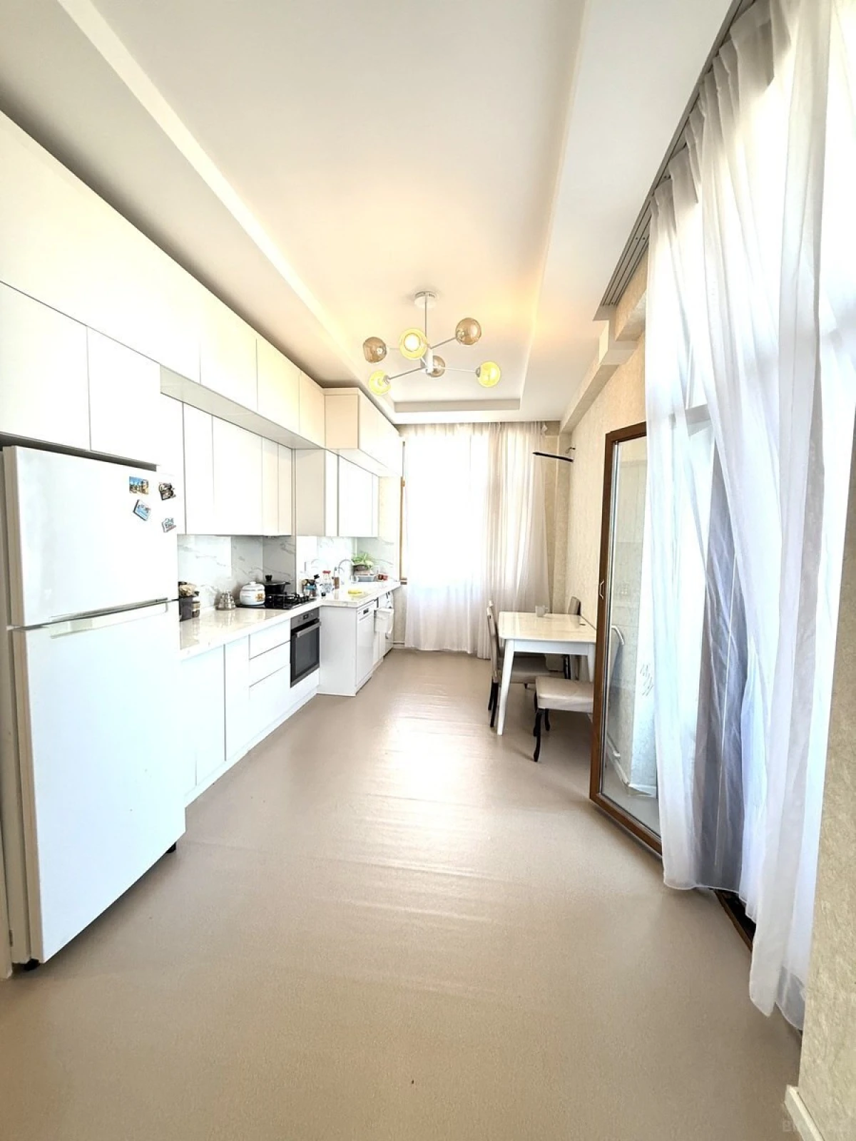 Satılır 3 otaqlı mənzil 115 m²