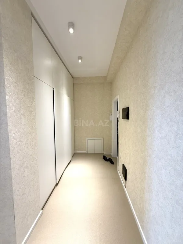 Satılır 3 otaqlı mənzil 115 m²
