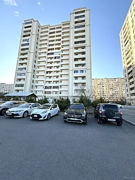 Satılır 3 otaqlı mənzil 115 m²