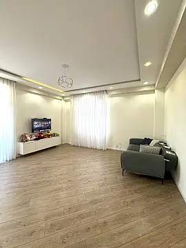 Satılır 3 otaqlı mənzil 115 m²