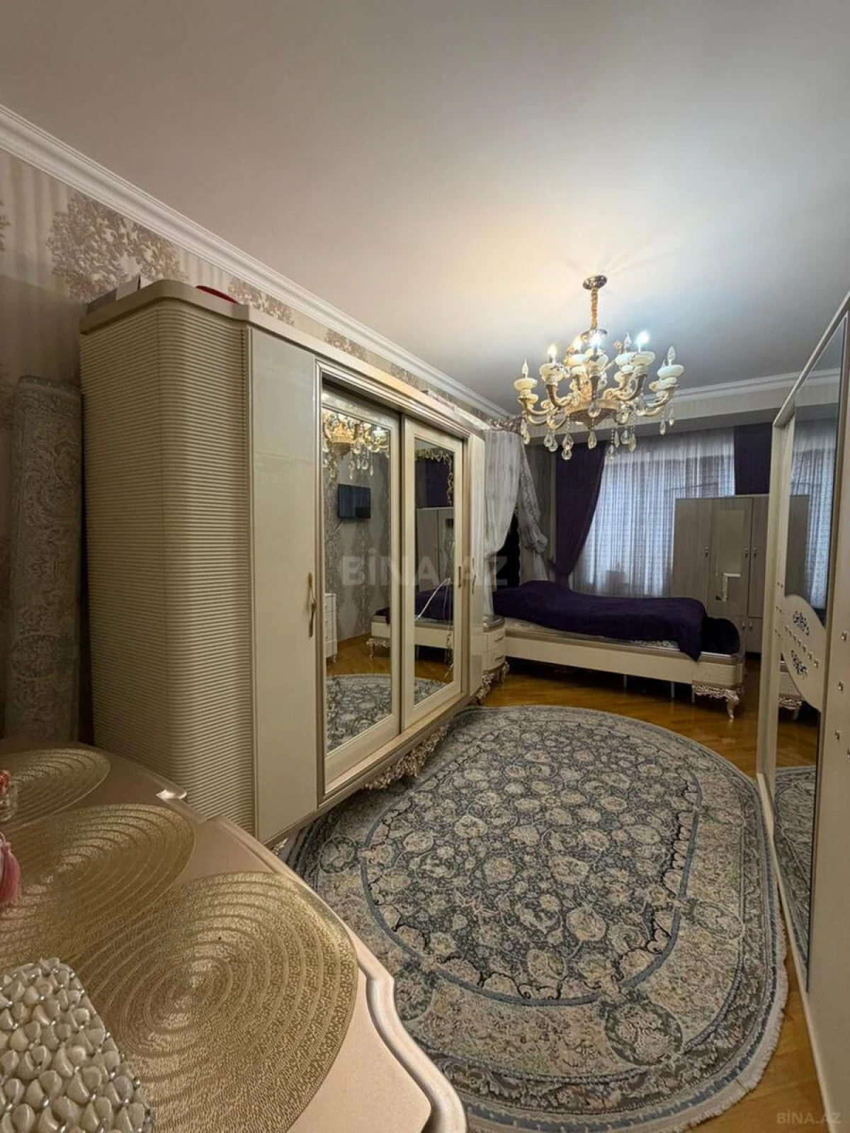 Satılır 2 otaqlı mənzil 97 m²