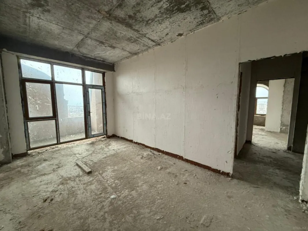Satılır 3 otaqlı mənzil 115 m²