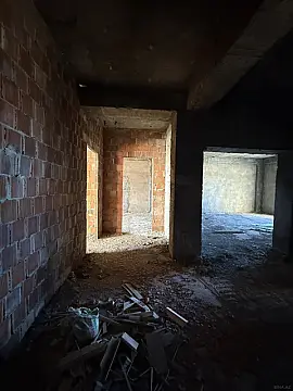 Satılır 3 otaqlı mənzil 145 m²