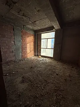 Satılır 3 otaqlı mənzil 145 m²