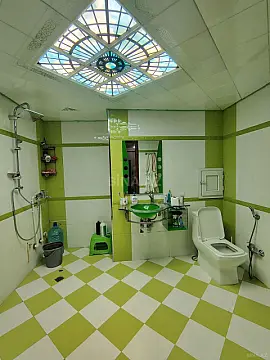 Satılır 4 otaqlı mənzil 185 m²