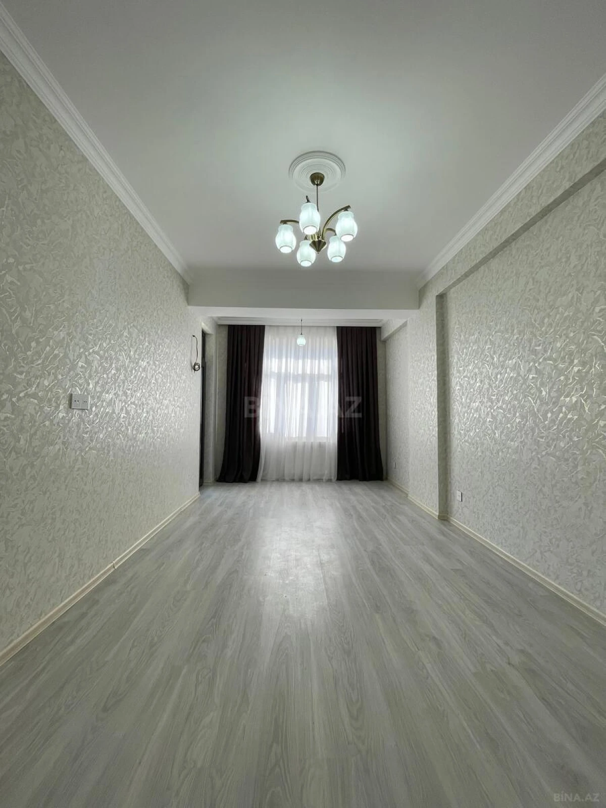 Satılır 2 otaqlı mənzil 72 m²
