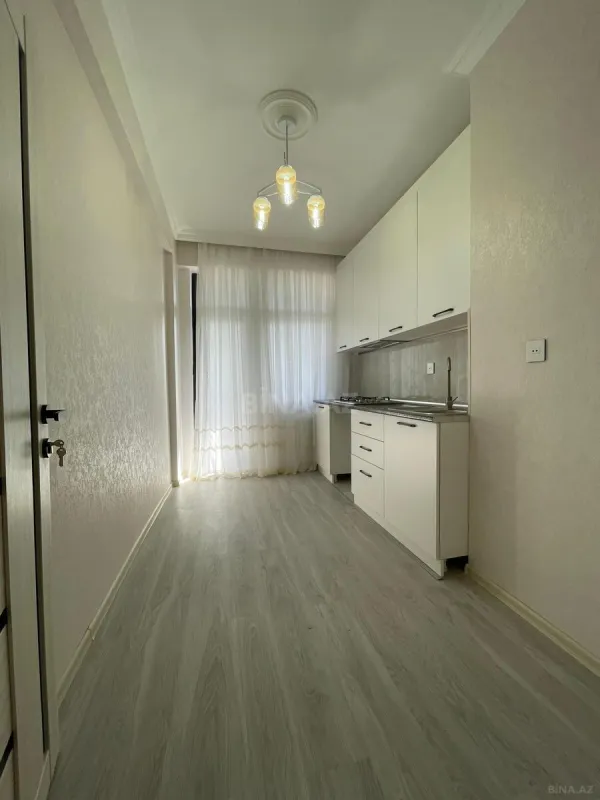 Satılır 2 otaqlı mənzil 72 m²