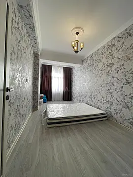 Satılır 2 otaqlı mənzil 72 m²