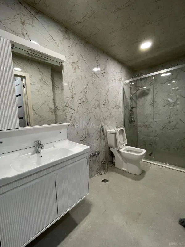 Satılır 2 otaqlı mənzil 72 m²