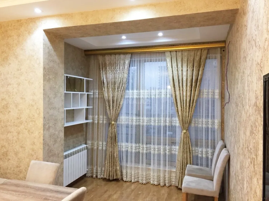 Satılır 4 otaqlı mənzil 55 m²