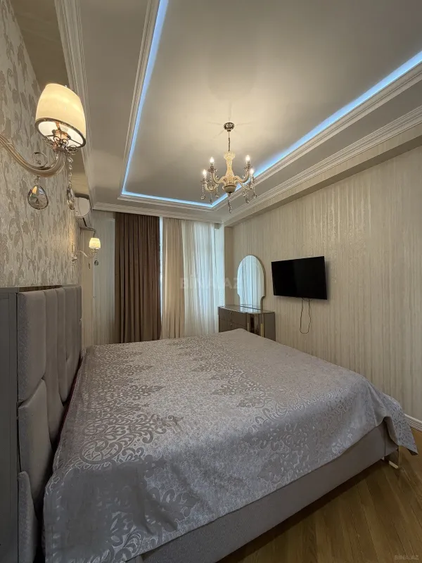 Satılır 2 otaqlı mənzil 76 m²