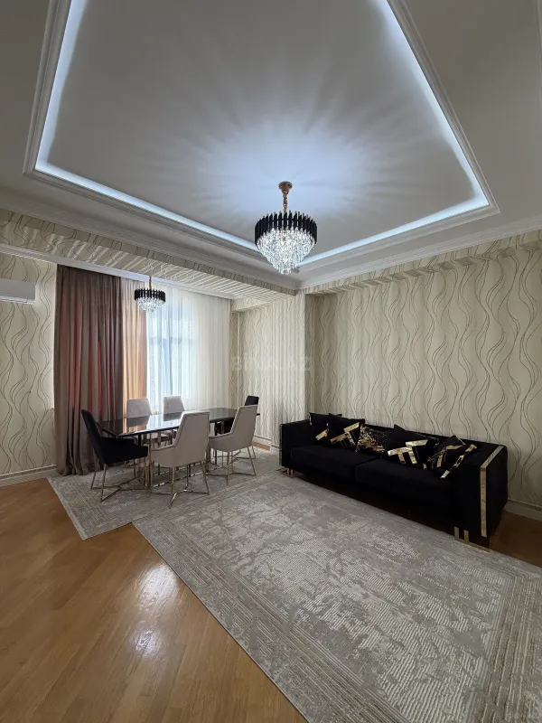Satılır 2 otaqlı mənzil 76 m²