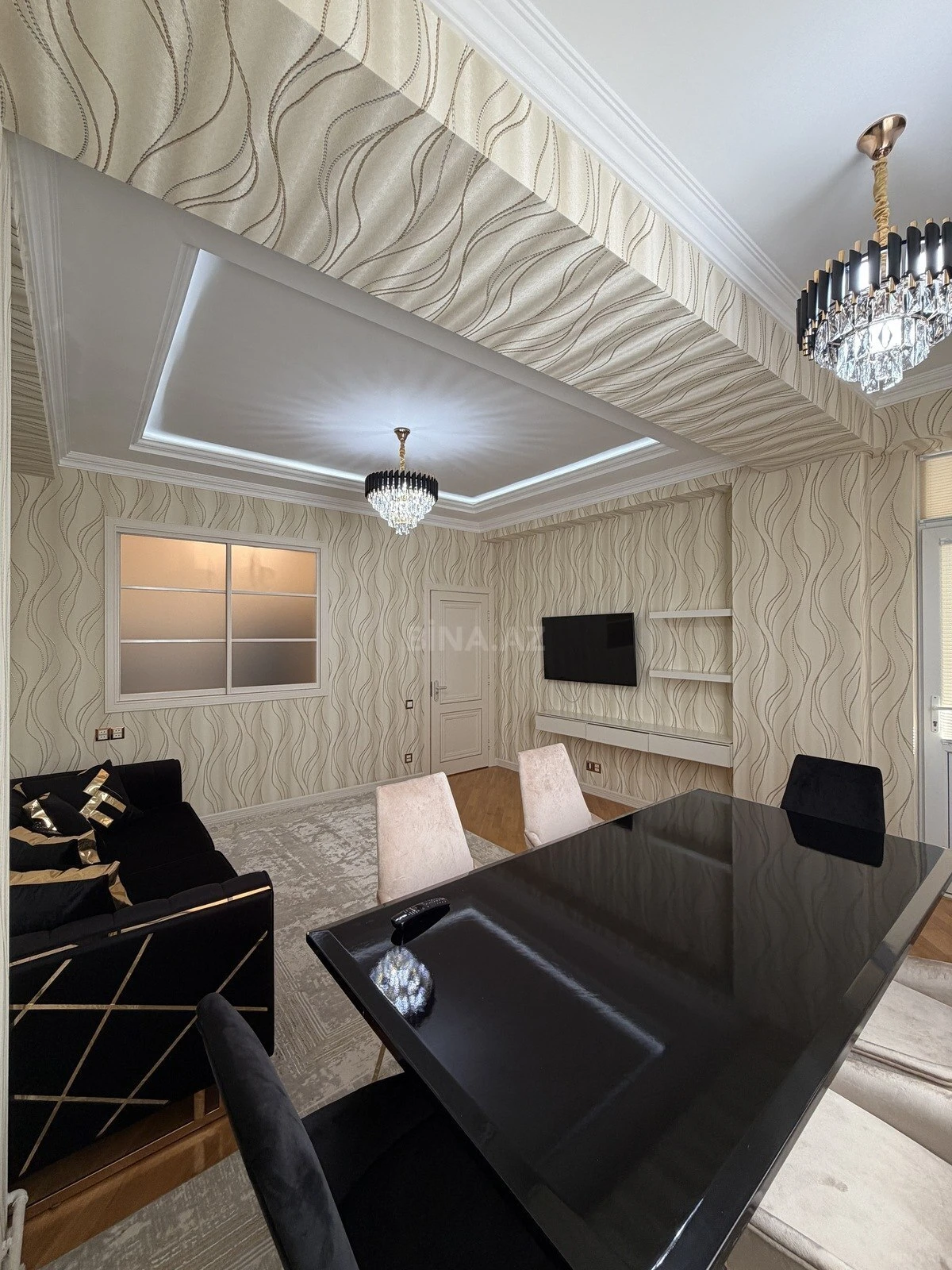 Satılır 2 otaqlı mənzil 76 m²