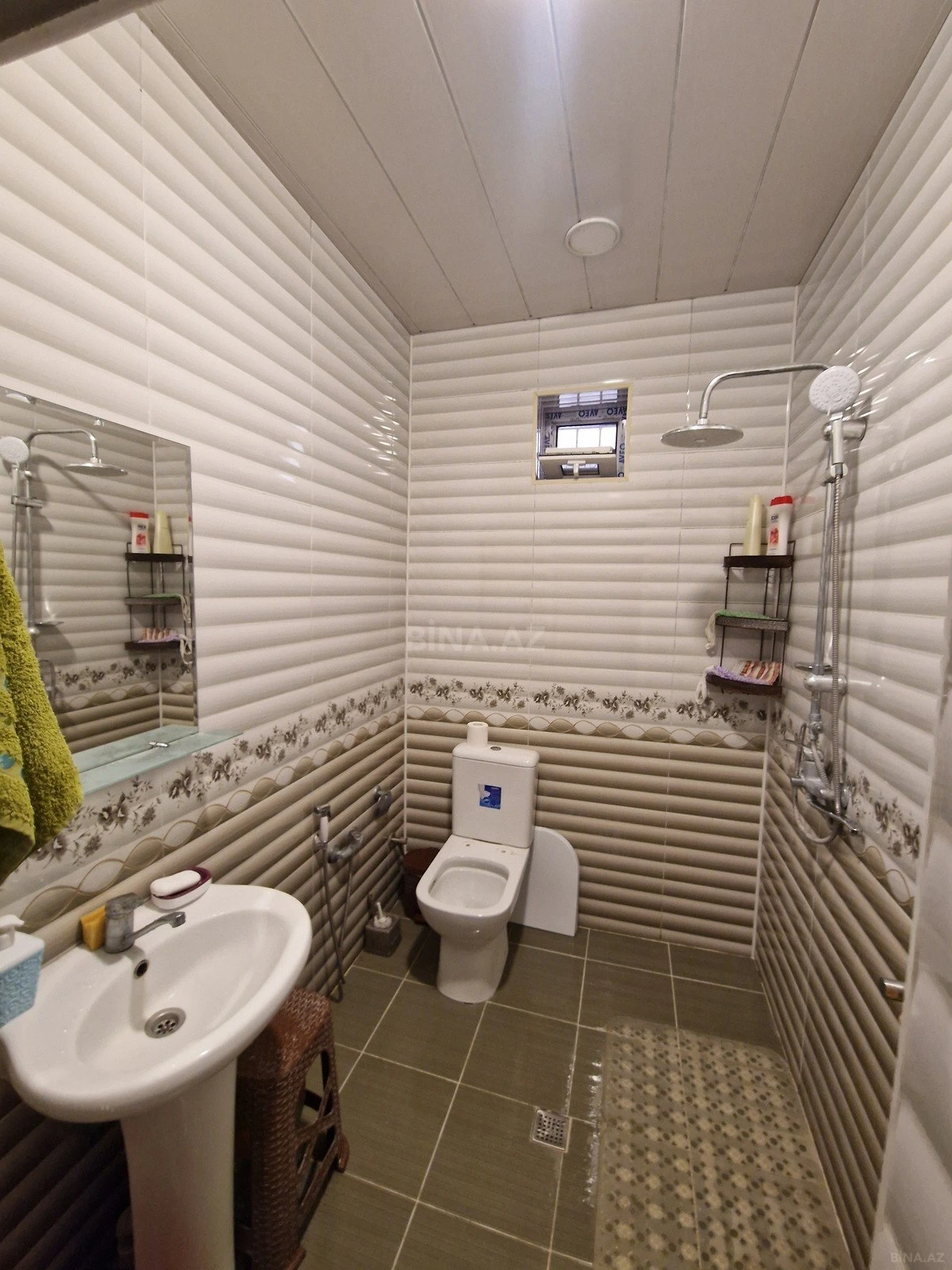 Satılır 4 otaqlı həyət evi 122 m²