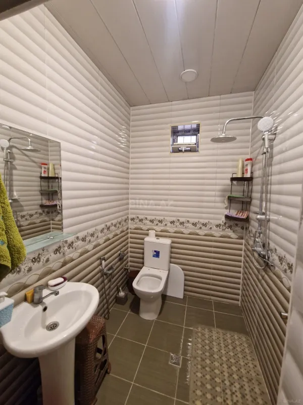 Satılır 4 otaqlı həyət evi 122 m²