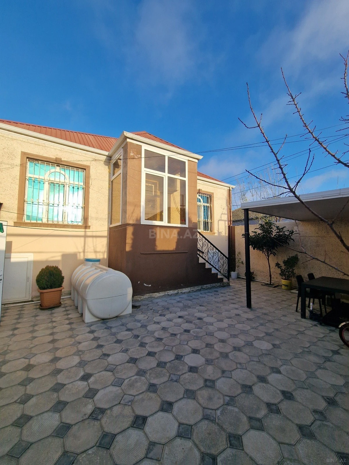 Satılır 4 otaqlı həyət evi 122 m²