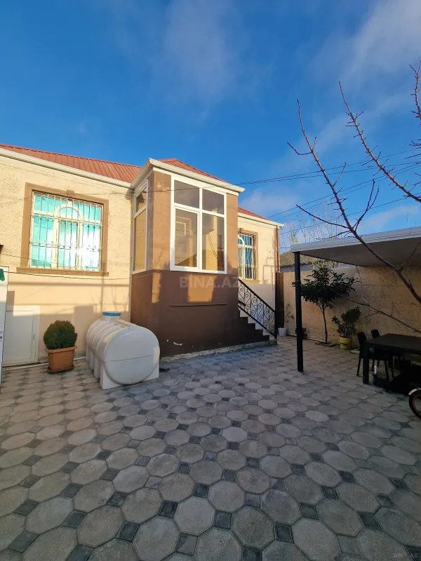 Satılır 4 otaqlı həyət evi 122 m²