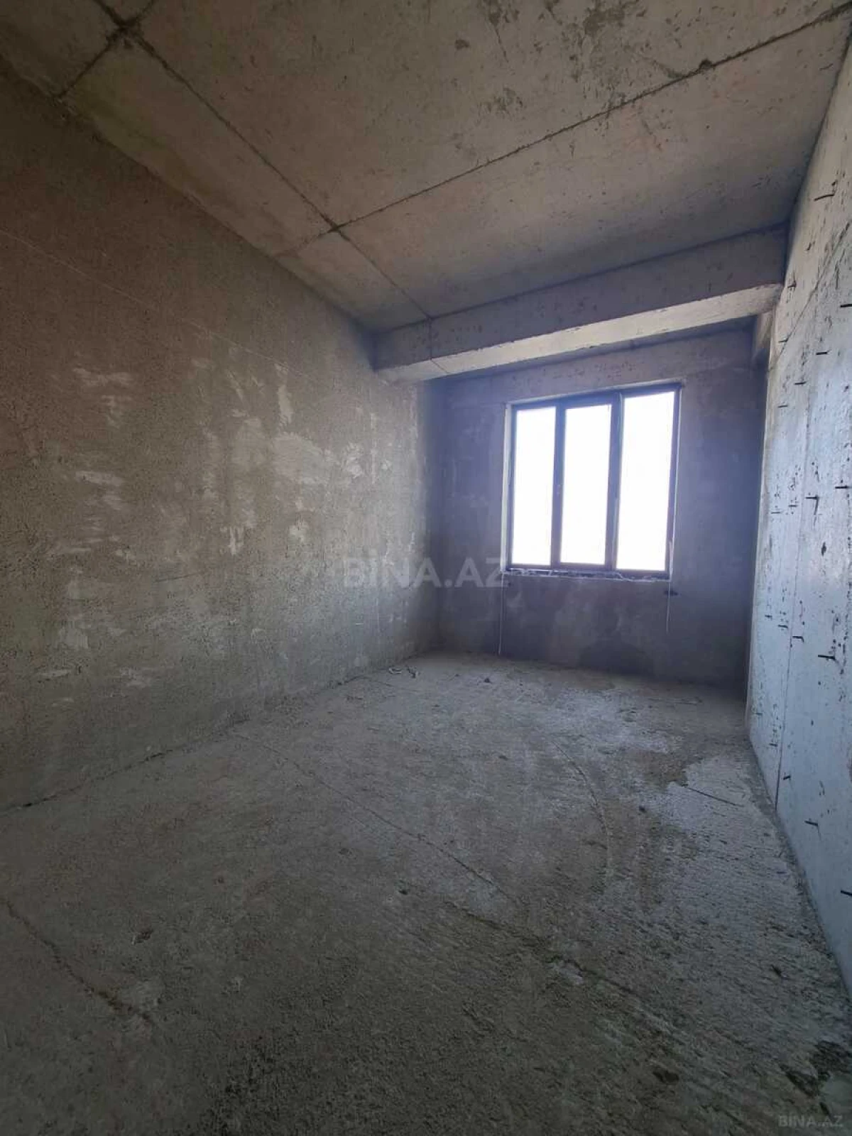 Satılır 3 otaqlı mənzil 96 m²