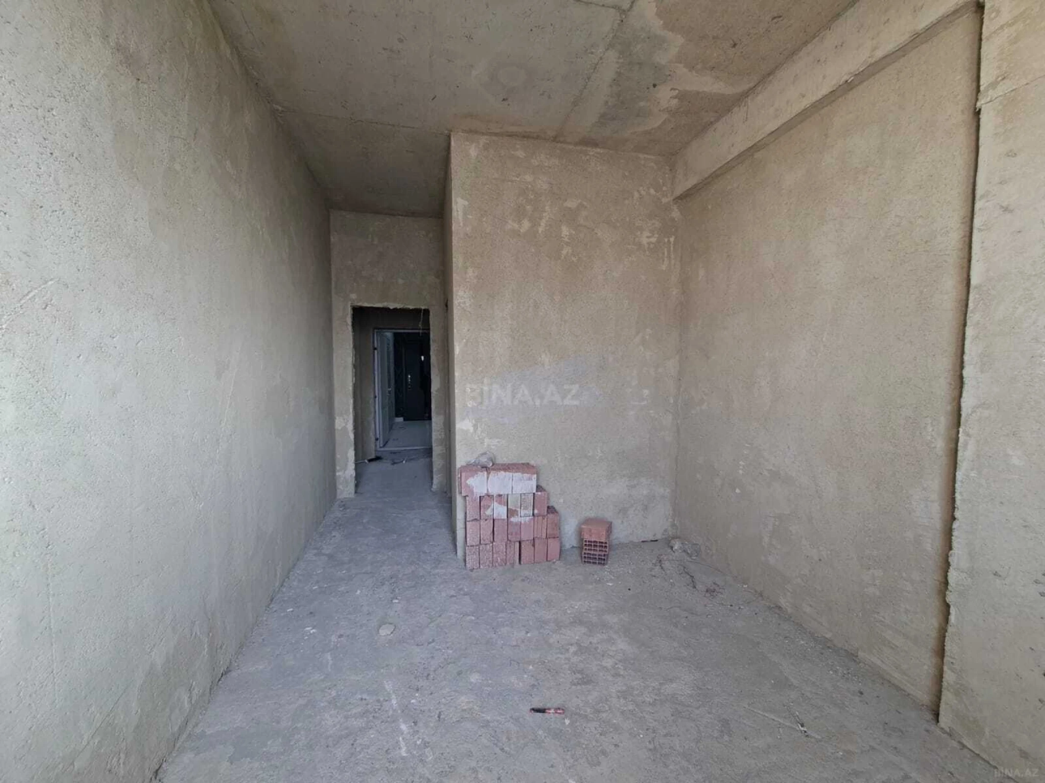 Satılır 3 otaqlı mənzil 96 m²