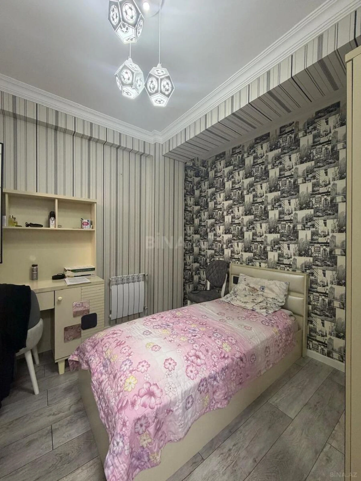 Satılır 4 otaqlı mənzil 110 m²