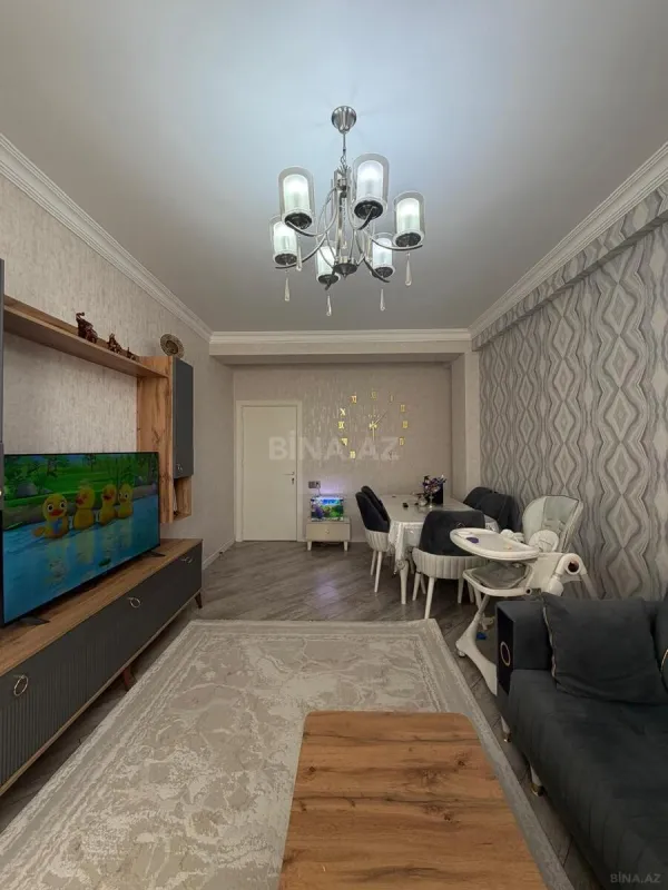 Satılır 4 otaqlı mənzil 110 m²