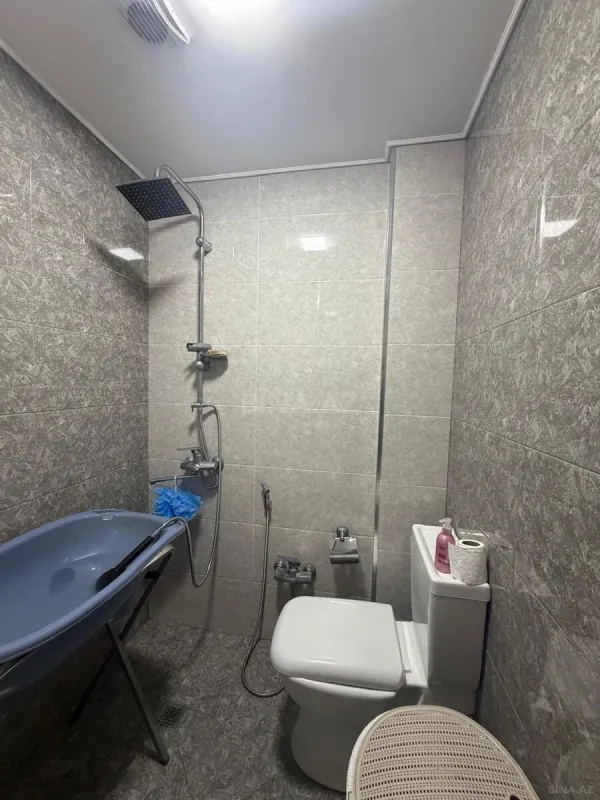 Satılır 4 otaqlı mənzil 110 m²